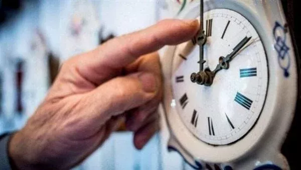 موعد التوقيت الصيفي 2025.. هل سيطبق في شهر رمضان؟