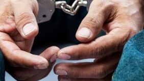 حبس صيدلي لاتهامه بحيازة كمية من الأقراص المخدرة في أبو النمرس