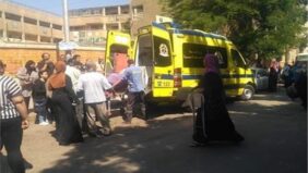 انقلاب سيارة ربع نقل في المنيا يسفر عن إصابة 11 عاملًا