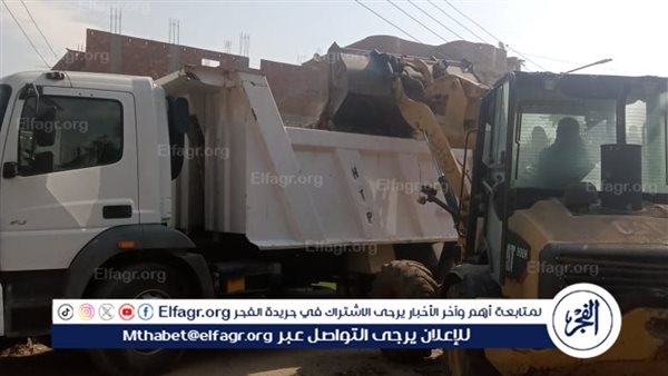 حملة مكبرة لرفع المخلفات والقمامة بقرى مركز أبوتيج بأسيوط