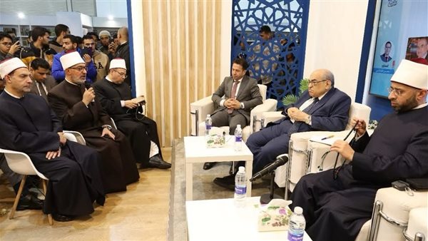 بحضور مفتي الجمهورية ووزير الأوقاف.. ندوة تناقش  الفتوى والشأن العام  بمعرض الكتاب