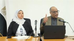 التعليم  تنظم ورشة عمل لتدريب معلمي الصف الأول الإعدادي على المناهج الجديدة للترم الثاني