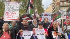تظاهرة أمام السفارة الأمريكية في لندن رفضًا لتهجير الفلسطينيين