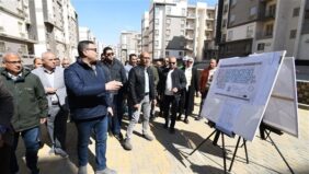 وزير الإسكان يتابع سير الأعمال بمشروعات المرافق والطرق بمدينة القاهرة الجديدة