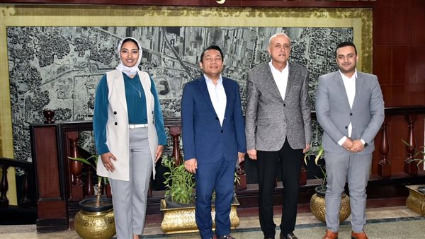 محافظ الأقصر يستقبل سفير ماليزيا بالقاهرة لبحث سبل التعاون المشترك