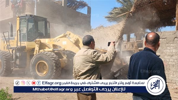 إزالة 14 حالة تعدي على أراضي زراعية وأملاك دولة بمركزي صدفا وأسيوط