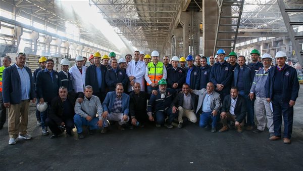 المهندس محمد شيمي يتابع سير العمل ومعدلات الإنتاج وموقف المشروعات الاستثمارية الجديدة