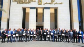 وزيرة التضامن الاجتماعي تكرم العاملين بقطاعي السائقين والخدمات المعاونة بالوزارة