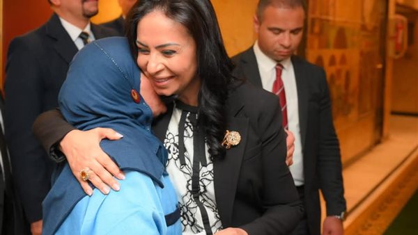 مواطنة عن وزيرة التضامن  جبر الخواطر.. كفاية عليَّ إنها سمعتني