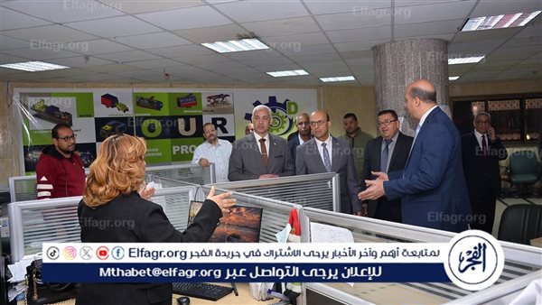 رئيس جامعة أسيوط يتفقد سير العمل داخل عددا من الوحدات الإدارية بالجامعة